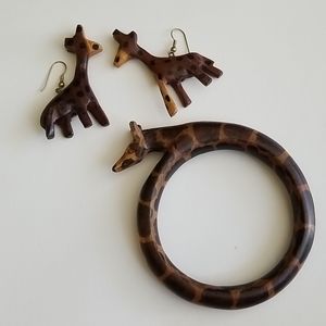 Vintage Giraffe Wood Jewelry Bracelet Earrings